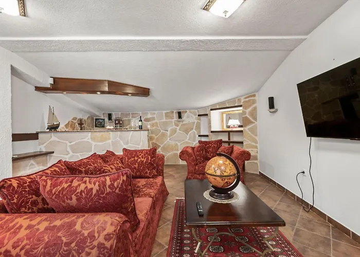 Anna Varos By Interhome * 스플리트