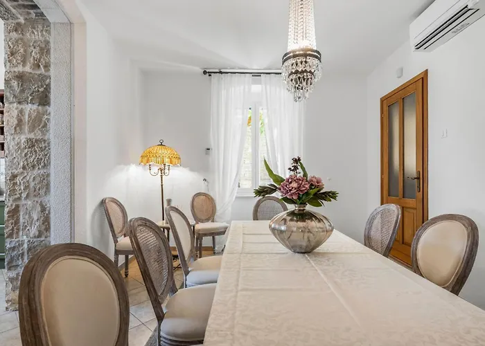 Anna Varos By Interhome * 스플리트