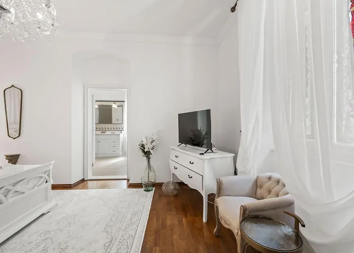 Anna Varos By Interhome