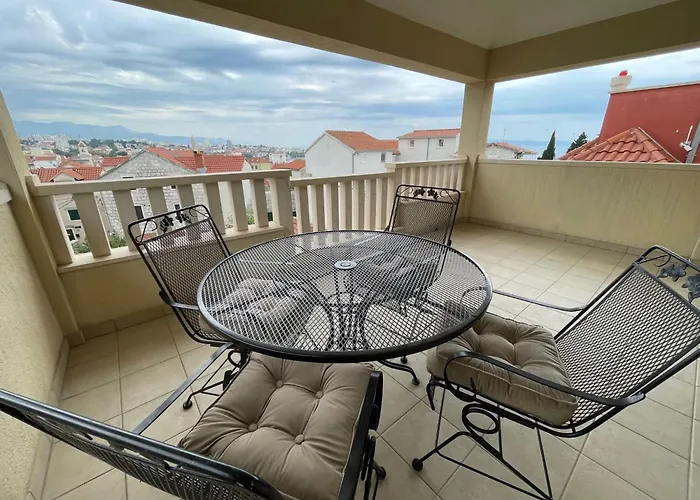 Anna Varos By Interhome * 스플리트