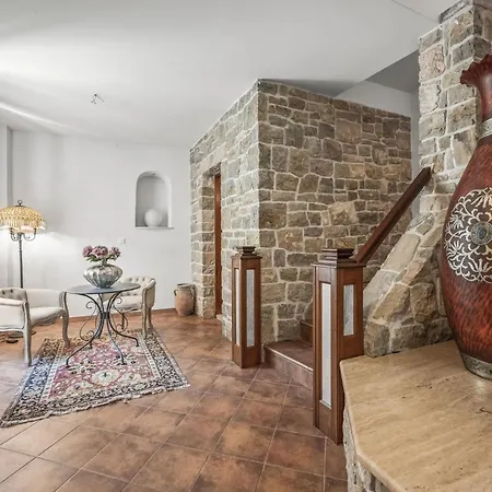 Anna Varos By Interhome * Split