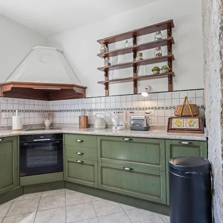 Anna Varos By Interhome * Split