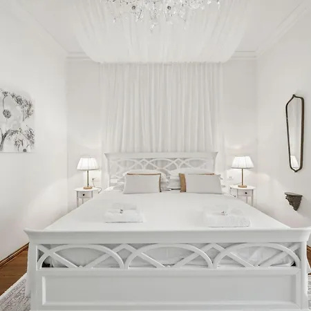 Anna Varos By Interhome * Split