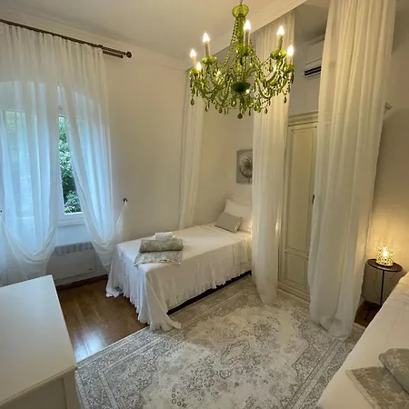Apartamento Anna Varos By Interhome