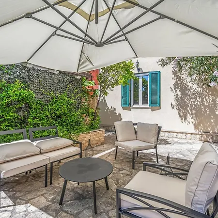 Anna Varos By Interhome Appartement